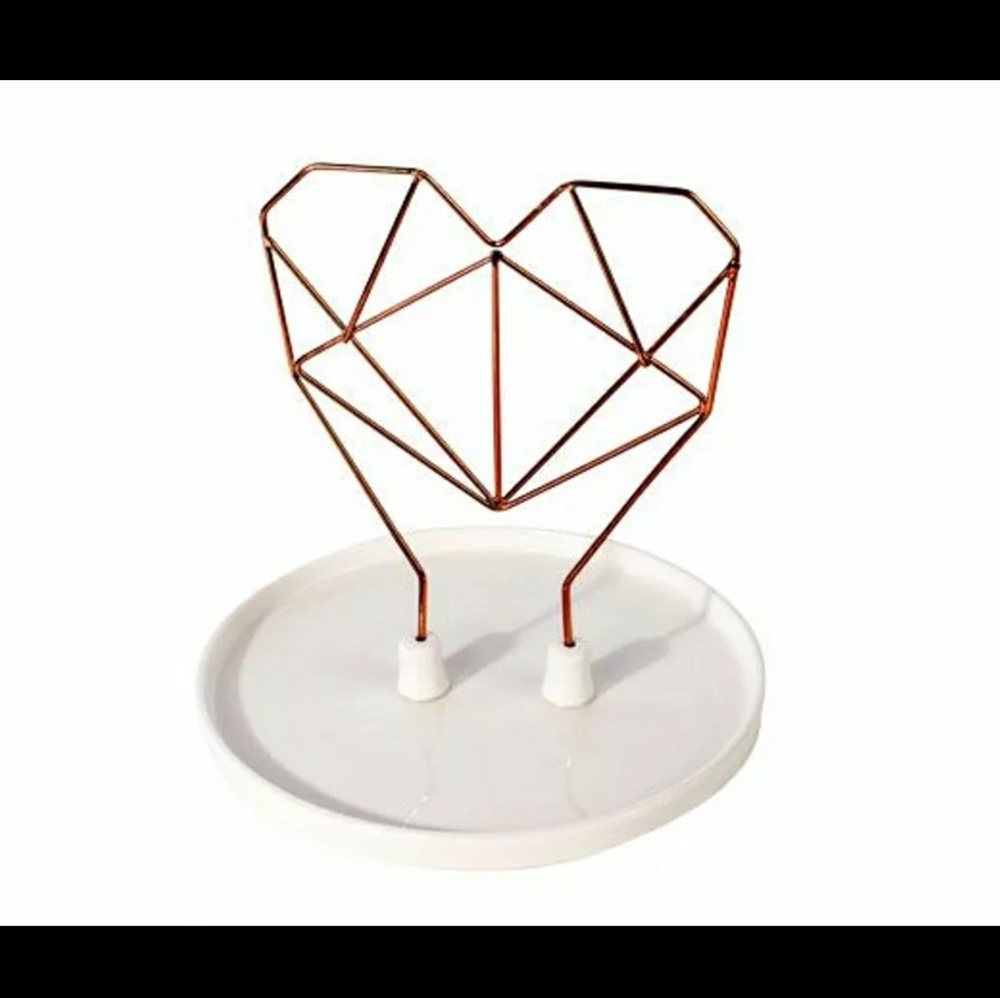 New wire heart ceramic jewelry holder/decor